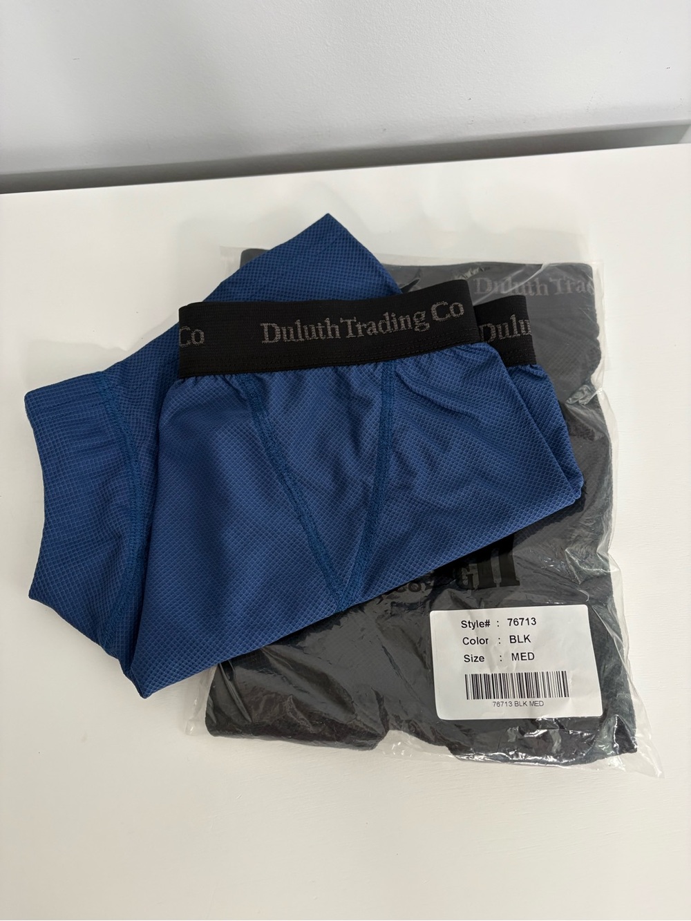 Duluth Trading Co Men's sz M buck naked Boxer Briefs Underwear Solid Blue black